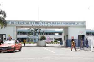 CI : Le service ophtalmologique du Chu de Treichville s’équipe